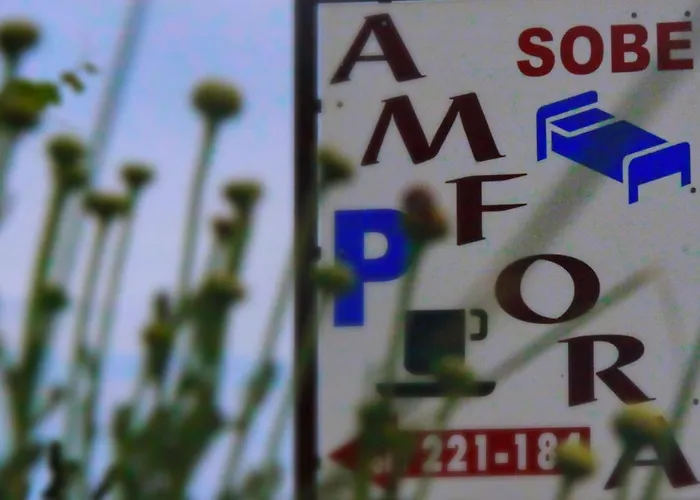 Amfora فندق مبيت وإفطار 3*